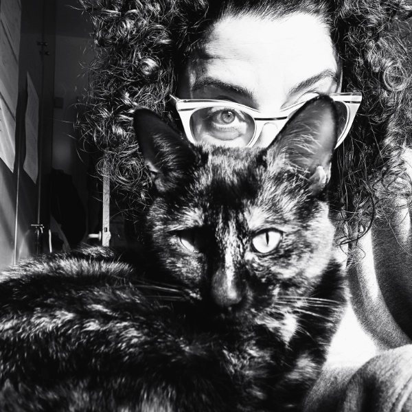 Diseñadora de los bolsos y complementos con materiales reciclados Supra Reciclaje.